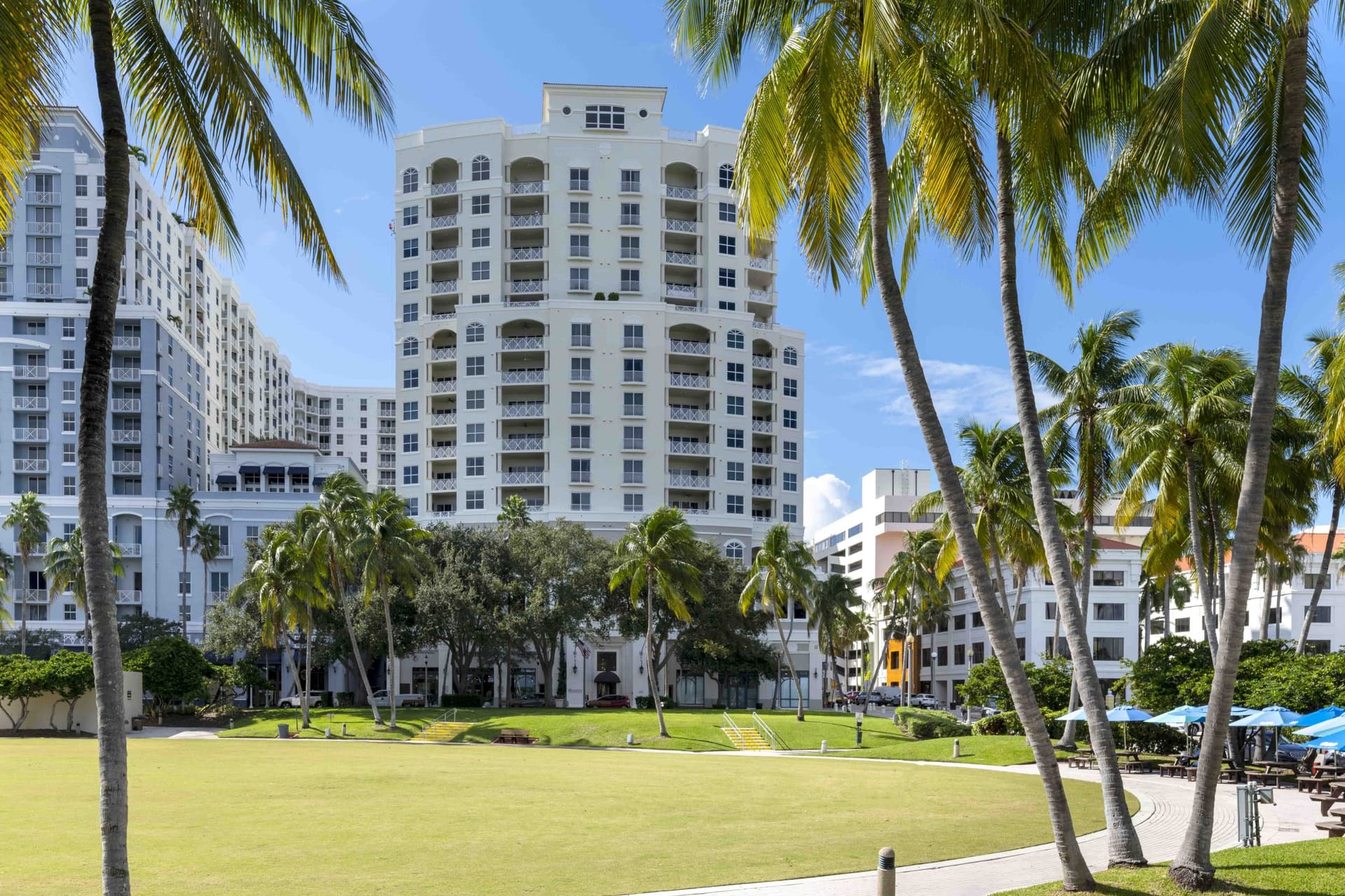 Esplanade Grande
